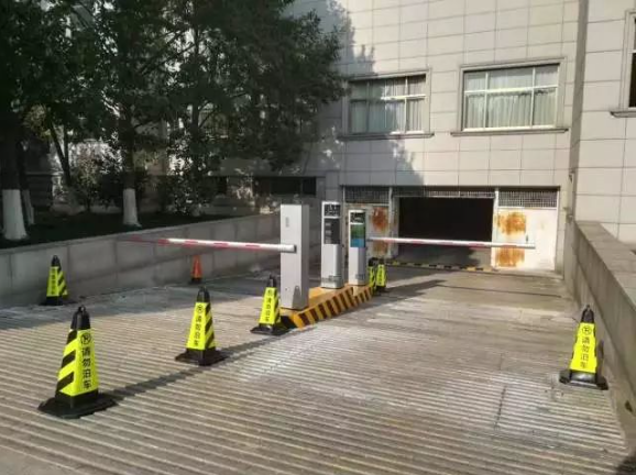 浙江省永康市行政中心停车...